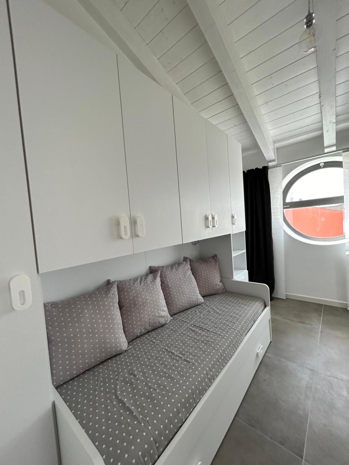 Family House Apartment Porto Torres Exterior photo